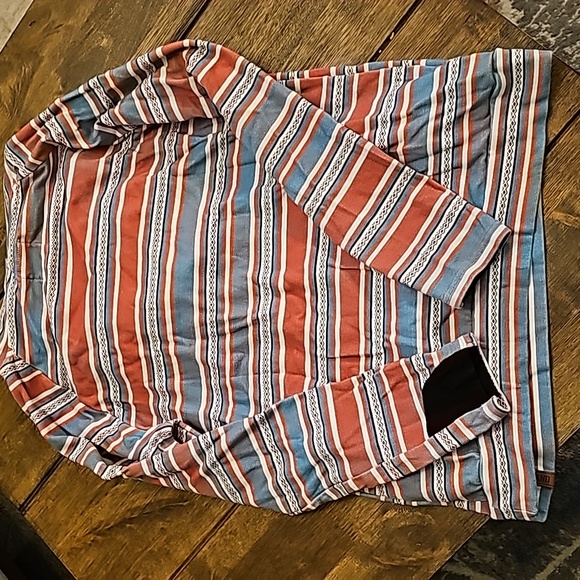 Ampersand Double Hood (M) - Picture 8 of 10